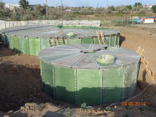 Резервуары 25 и 10 метров в диаметре